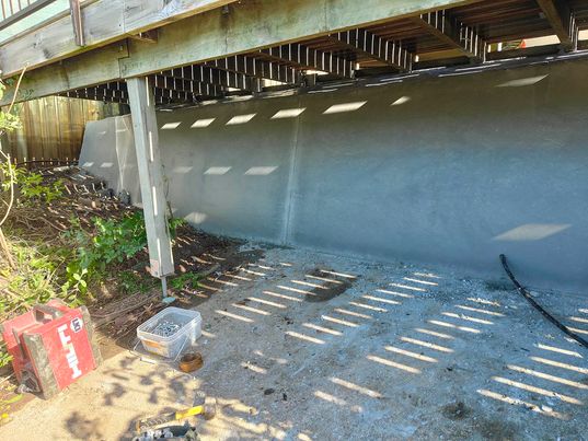 Mass Concrete Retaining Wall in Benowa Waters - Poolside Reinforcement