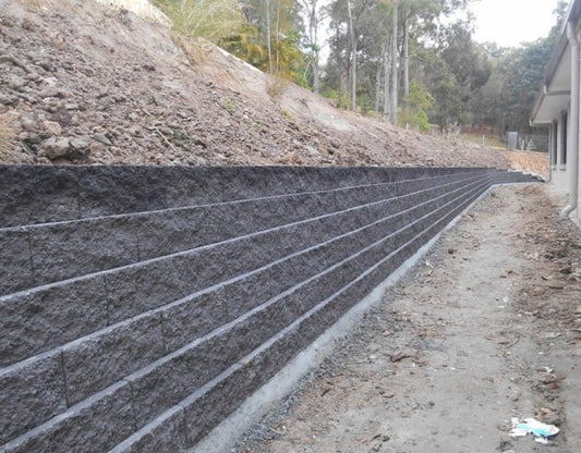 Concrete Retaining Walls for Double Block Renovation in Mudgeeraba, Gold Coast