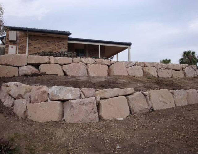 Random Sandstone Boulder Retaining Walls - Natural and Robust Retaining Solutions