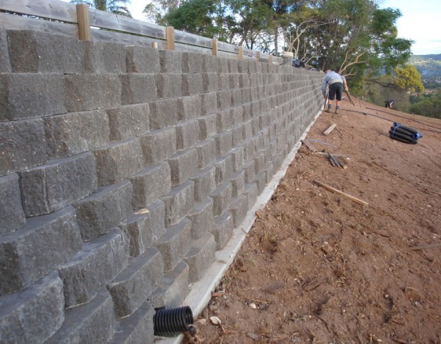 Concrete Block Retaining Walls - concrete retaining wall detail