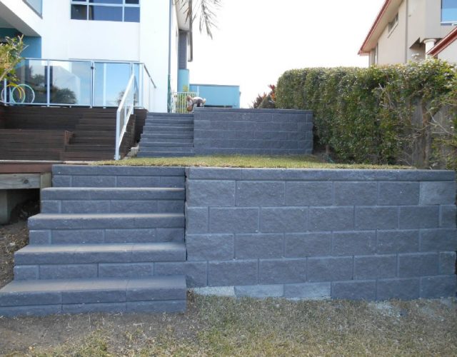 Terrace Transformation with Heron Concrete Blocks in Gold Coast Garden ...