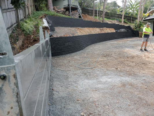 Concrete Retaining Wall in Elanora - Poolside Garden Transformation