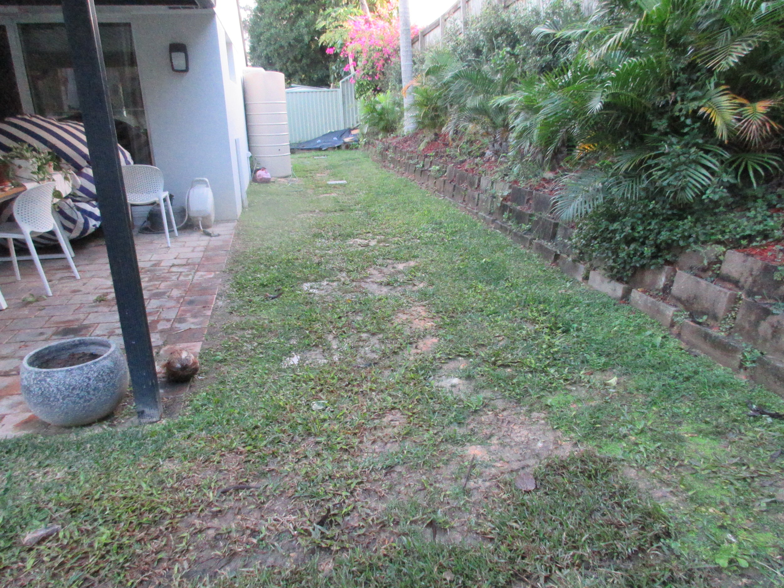 Concrete Retaining Wall in Robina - Garden Makeover Project – Gold ...
