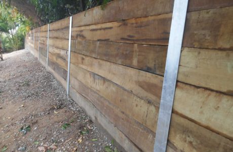 Hardwood Sleepers with galvanised steel “H Beam” posts - Mudgeeraba - Australian Retaining Walls 2